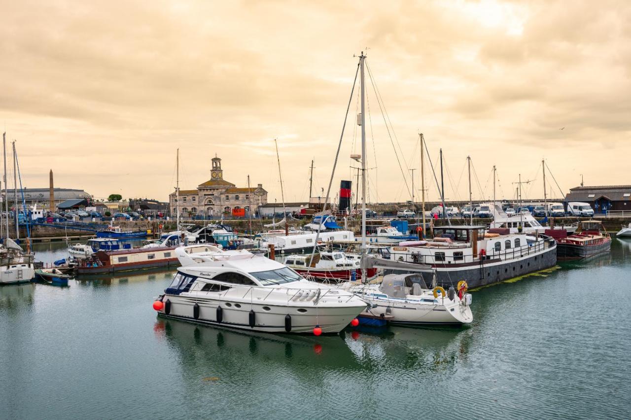 Brand New Apartment By The Marina - Sleeps 4 Ramsgate Exterior photo