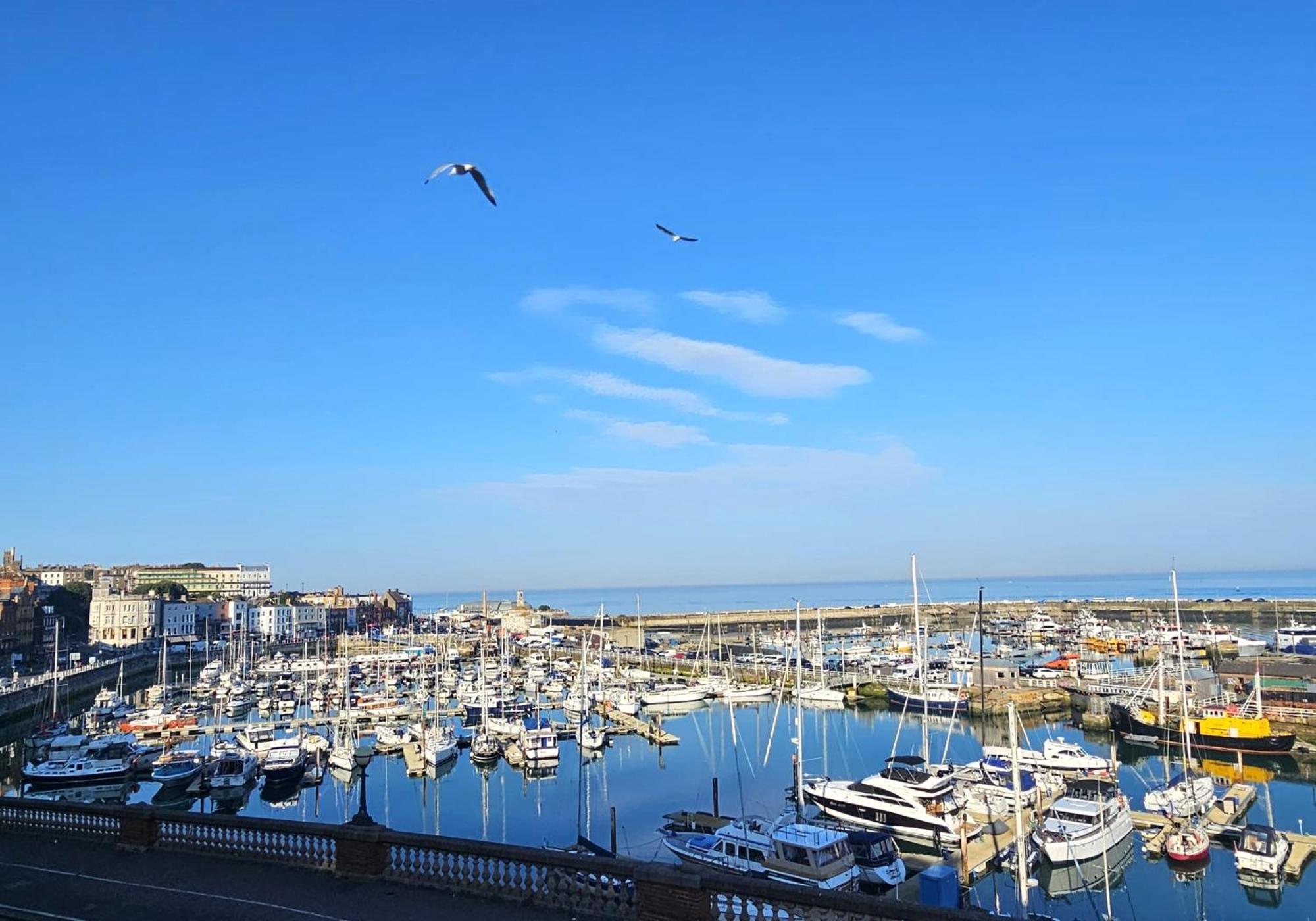 Brand New Apartment By The Marina - Sleeps 4 Ramsgate Exterior photo